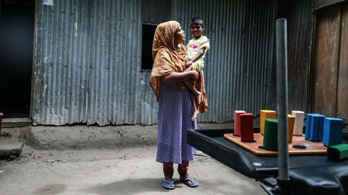 Sokhina et Rozina : le chemin de l’indépendance pour une mère et sa fille handicapée
