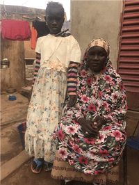 Aminata and her mother, Youma © S. Maiga / HI